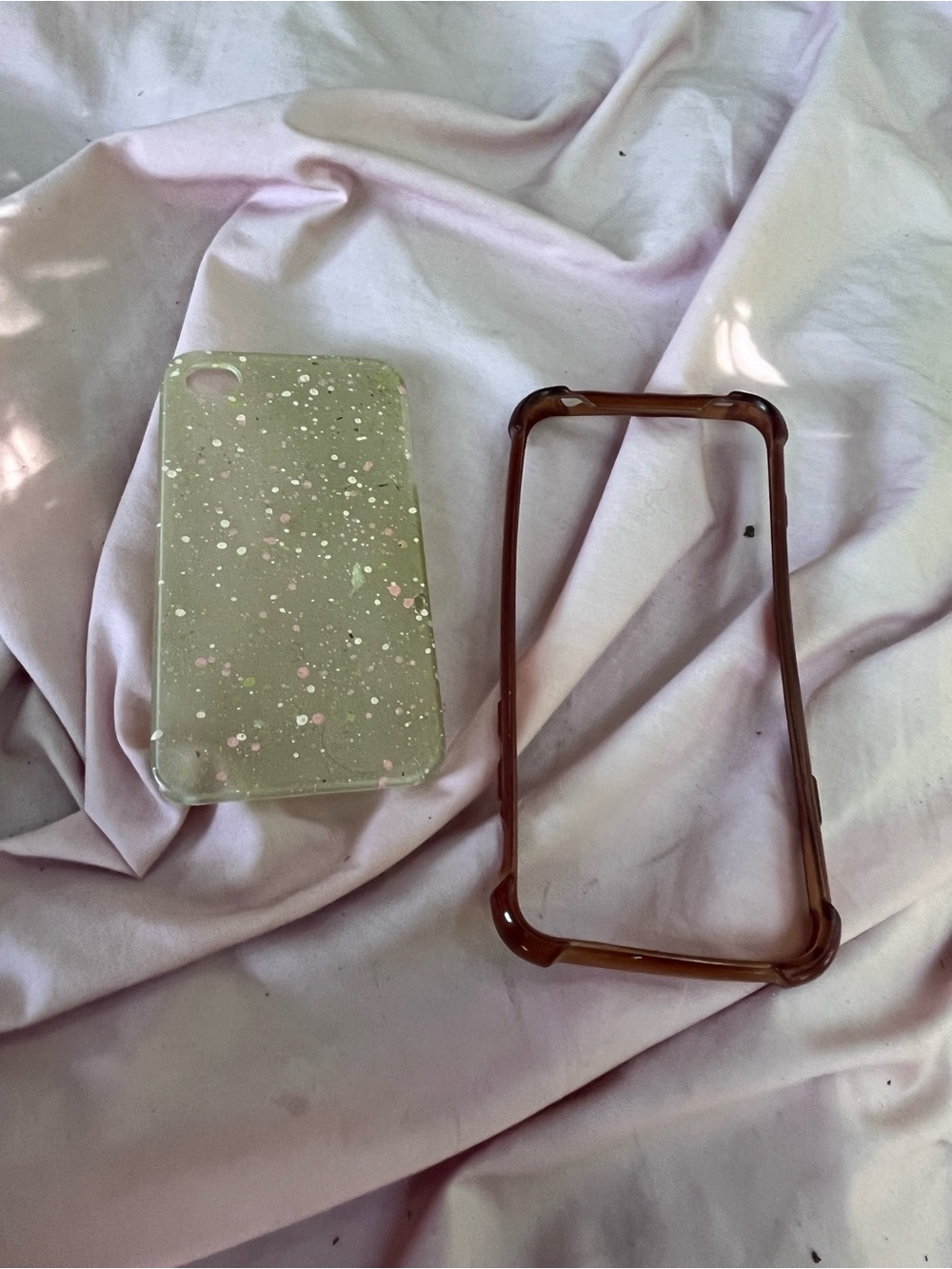 Apple Clear Glitter Case with Pink Speckles and Brown Bumper